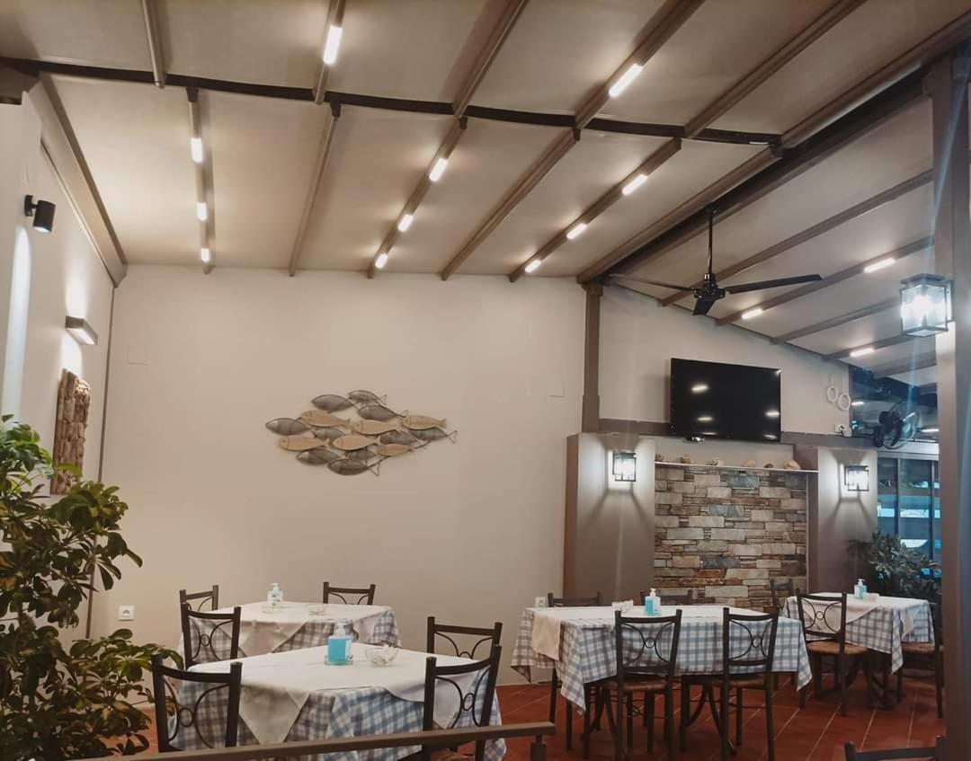 Ενοικιαζόμενα Δωμάτια "Pelion Plaza" Agios Ioannis  Buitenkant foto
