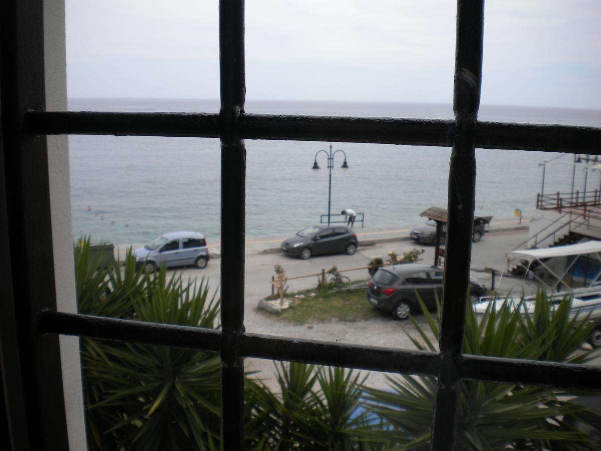 Ενοικιαζόμενα Δωμάτια "Pelion Plaza" Agios Ioannis  Buitenkant foto